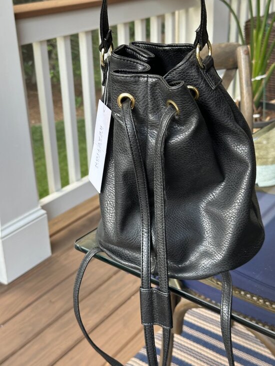 Kenneth Cole Reaction Faux Leather Tanner Bucket Bag Backpack Black Gold NWT main image 14